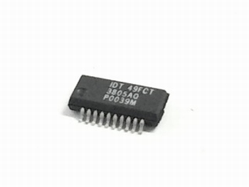 IDT49FCT3805AQ clock fanout buffer