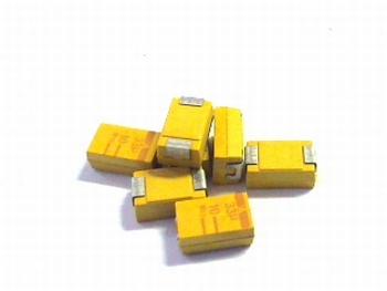 SMD Tantal capacitor 33uf 10V