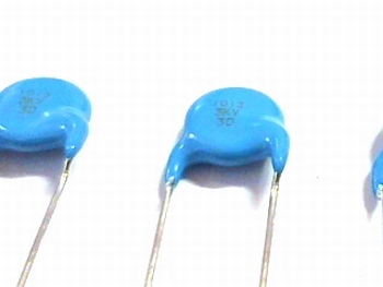 Ceramic capacitor 100pf 300 Volts!!