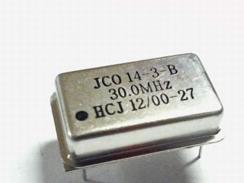 Quartz crystal oscillator 30 mhz
