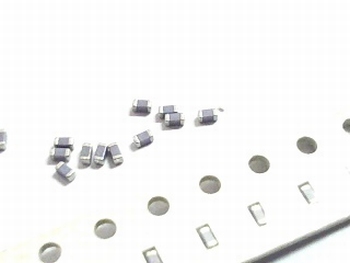 SMD ceramic capacitors 0603 - 0,47pF