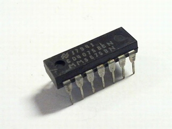 CD4075 Triple 3-Input OR Gate