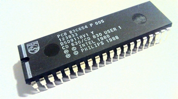 PCB83C654 - CMOS Single-Chip 8-Bit Microcontroller DIP40