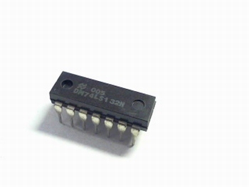 74LS132 - Quad 2-input NAND Schmitt Trigger
