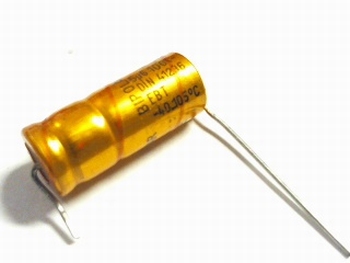 Electrolytische bipolaire condensator ROE 5,6 uF 100 Volt