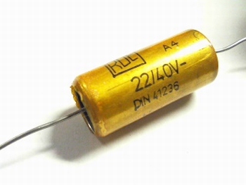Electrolytische bipolaire condensator  ROE 22 uF 40 Volt