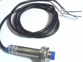 LJ12A3-4-Z/BX NPN 24V naderings sensor