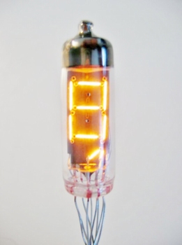 Numitron buis IV-9