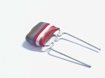 MKT condensator 1,8 nF 250V