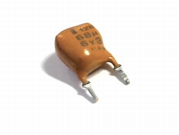 Tantaal condensator 68uf 16V