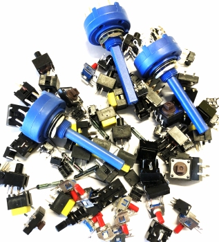 Grabbag with assortment of different switches +/- 75 pieces