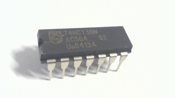 74HCT30 8-input NAND gate DIP14