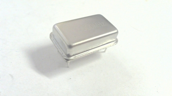 Quartz crystal oscillator  11,28960 Mhz