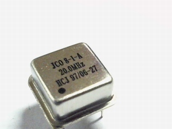 Quartz crystal oscillator 19,6608 mhz mhz square