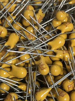 Tantal capacitor 10 uF 16 volts RM2.5