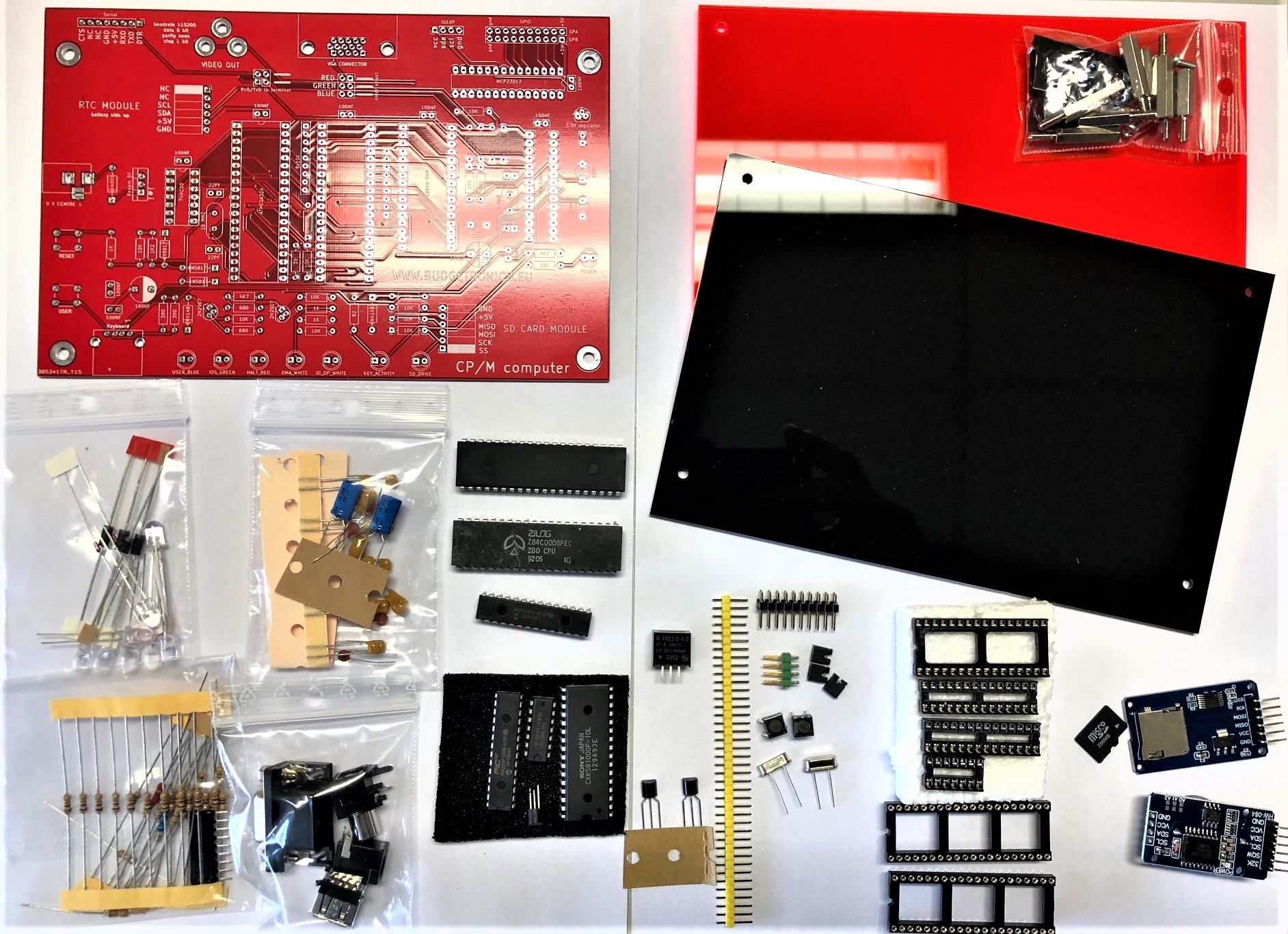 CP/M computer bouwkit met SD drive en VGA output